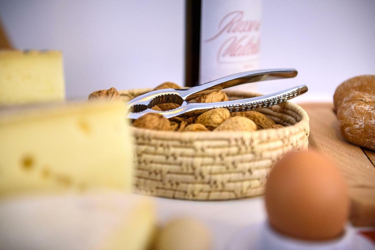 Bed And Breakfast Sweet Home ティラーノ エクステリア 写真